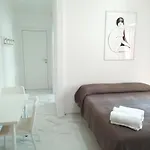 ベッド・アンド・ブレックファスト L'altare Bianco ヴィエステ