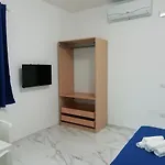 L'altare Bianco 3* ヴィエステ