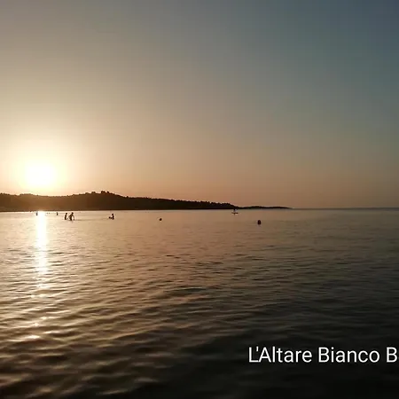 L'altare Bianco Bed & Breakfast 3*