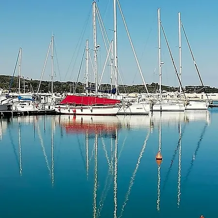 L'altare Bianco Oda ve Kahvaltı